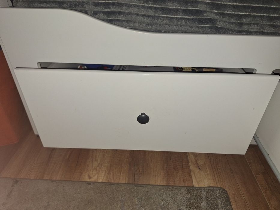 IKEA łóżko Hemnes idealna sofa leżanka rozkładane