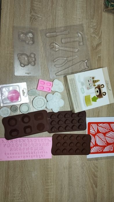 Силіконові форми, кондитерський інвентар, молди.Продам все одним лотом