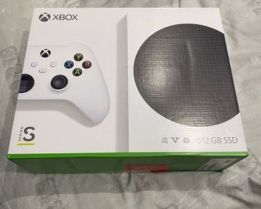 Продаю Xbox series s идеальный