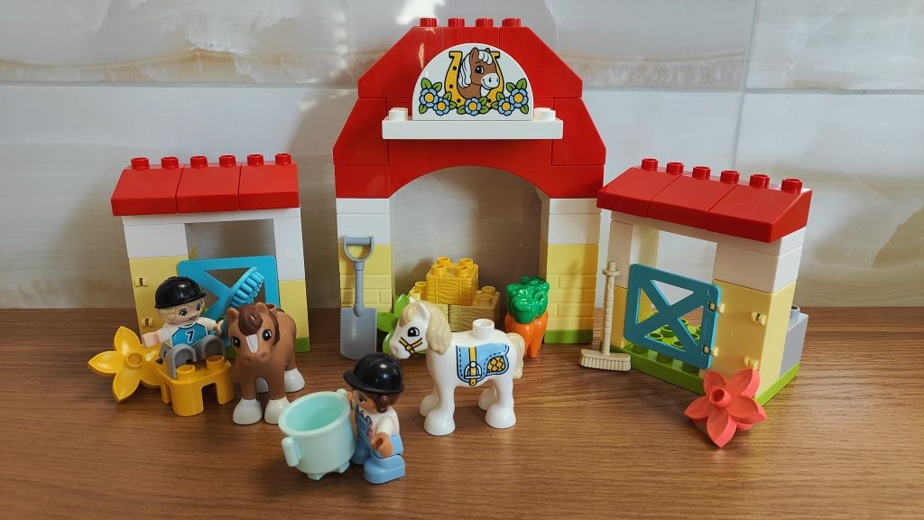 LEGO Duplo 10951 Stadnina i kucyki