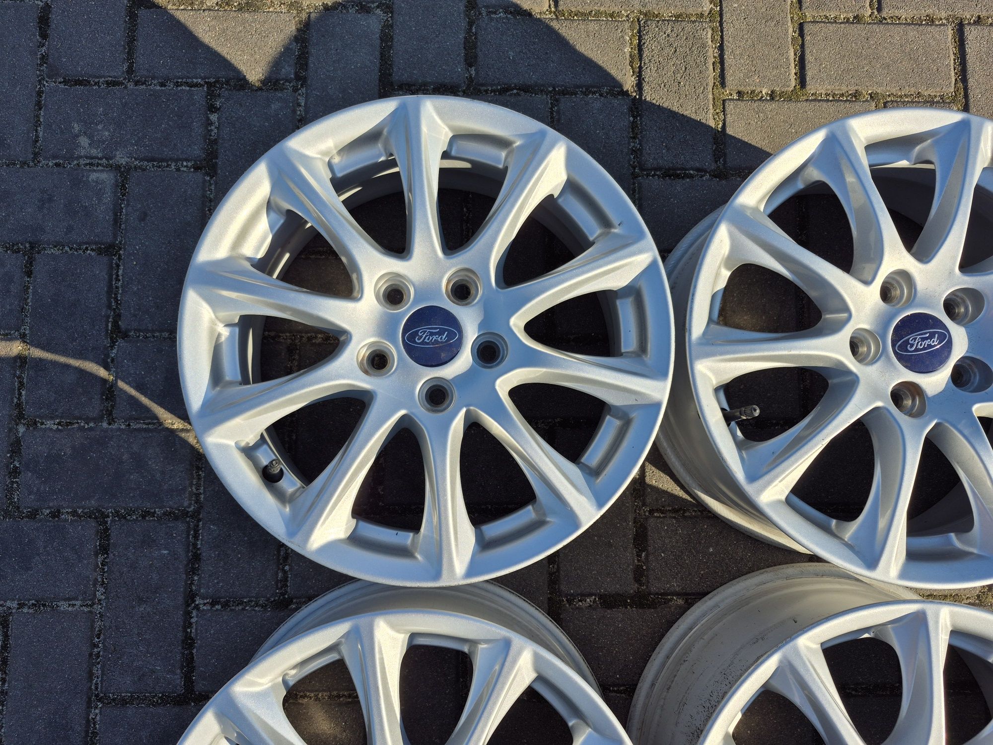 Felgi Alu z Czujniki Oryg FORD Focus C-Max Mondeo 5x108 16 Cali 6.5J
