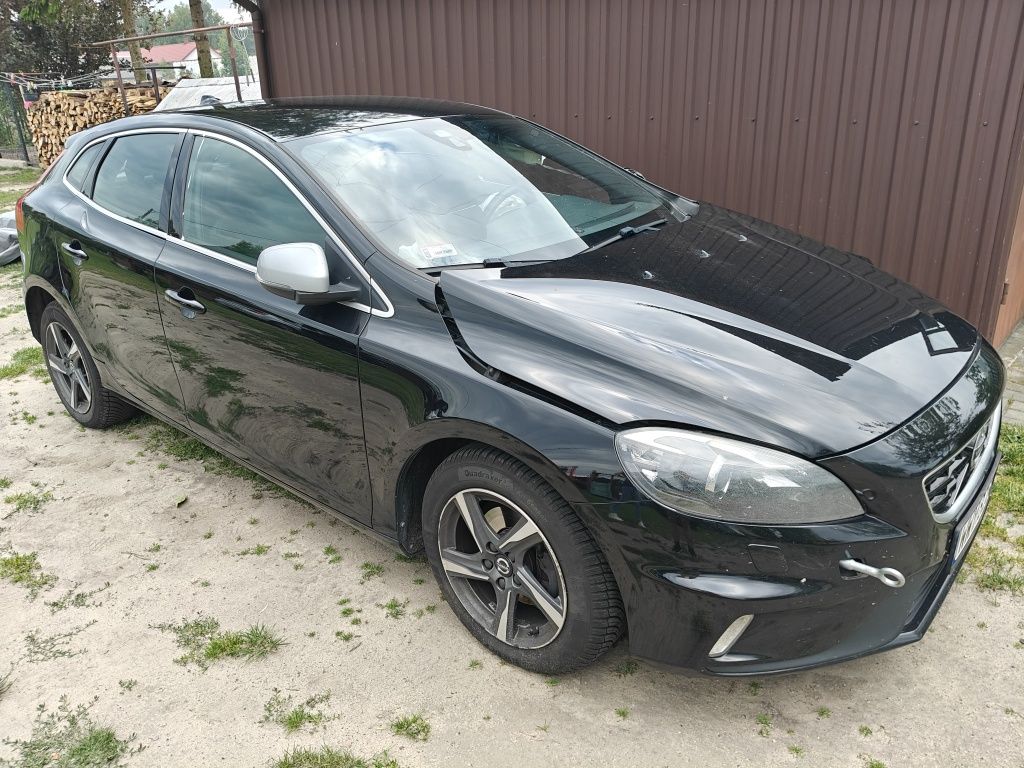 Volvo V40 D2 R-desing