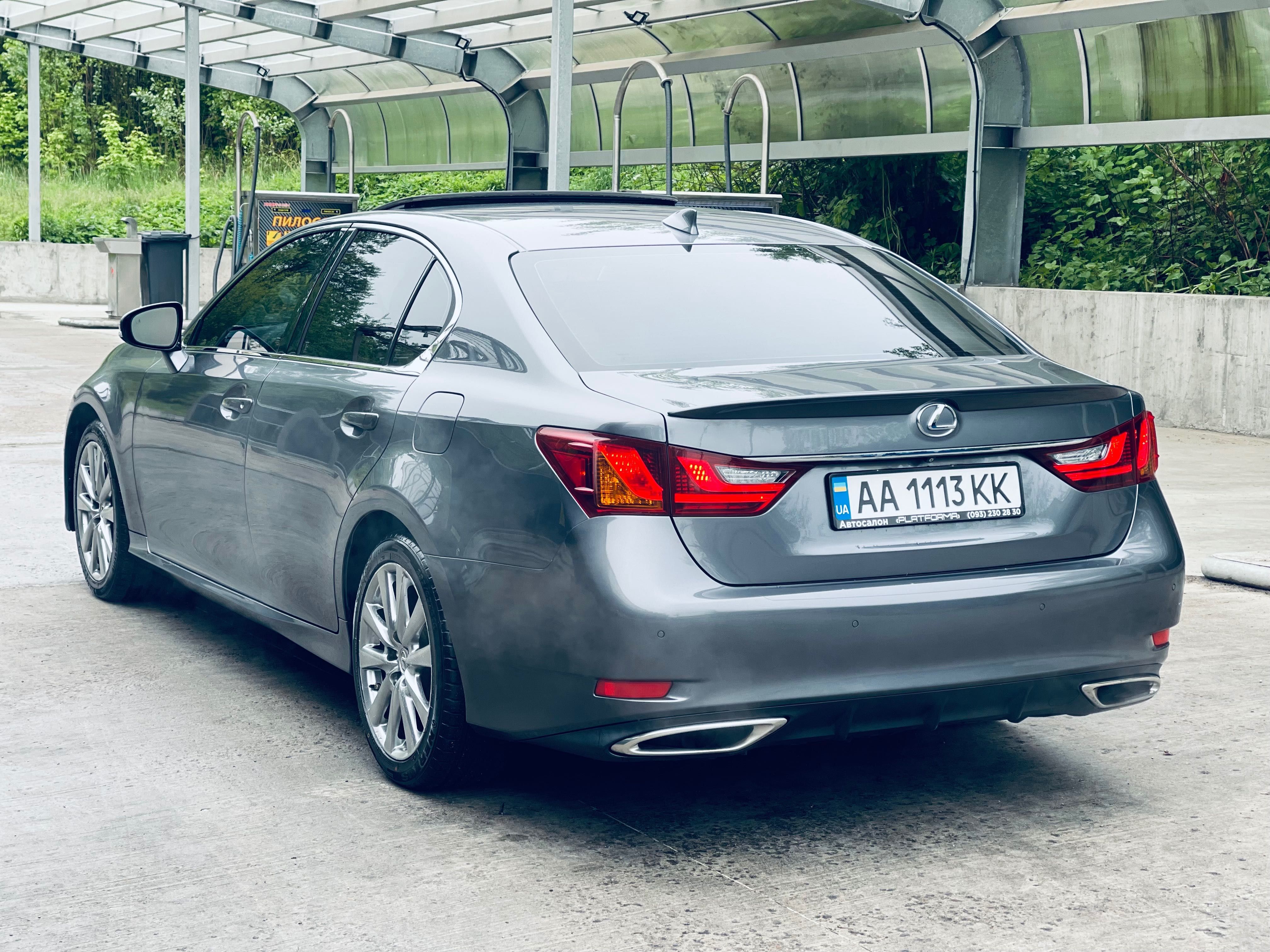 Lexus GS полная комплектация оригинальный пробег!
