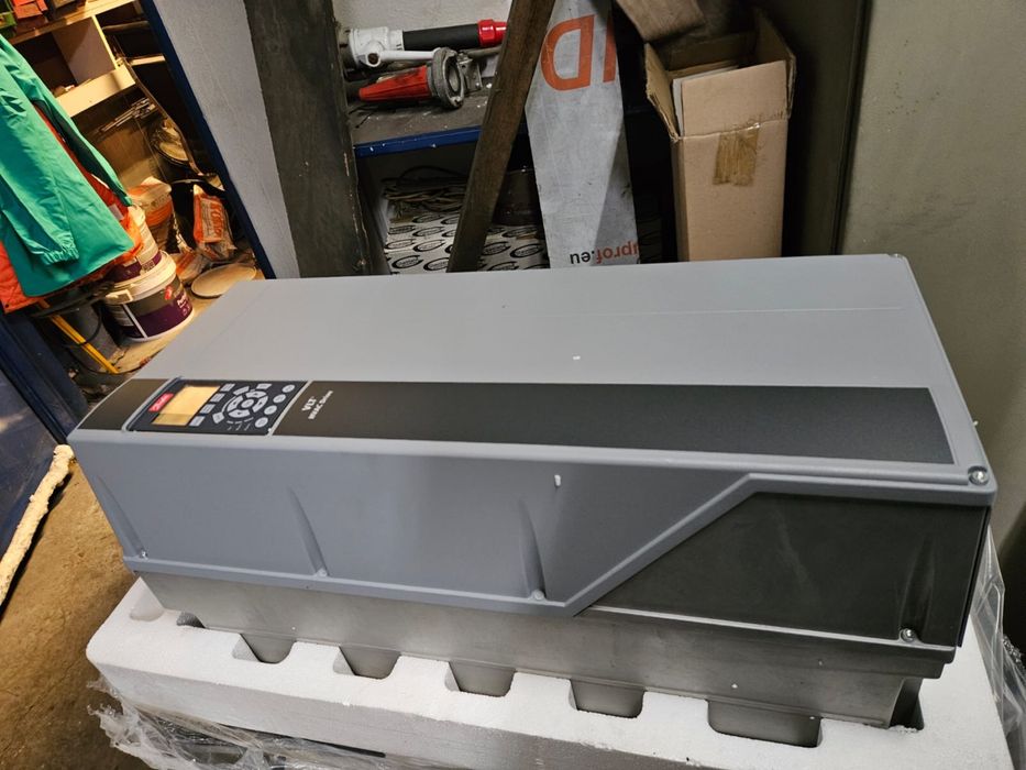 Sprzedam falownik danfoss 55 kw