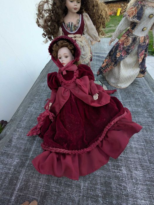 Bonecas de porcelana