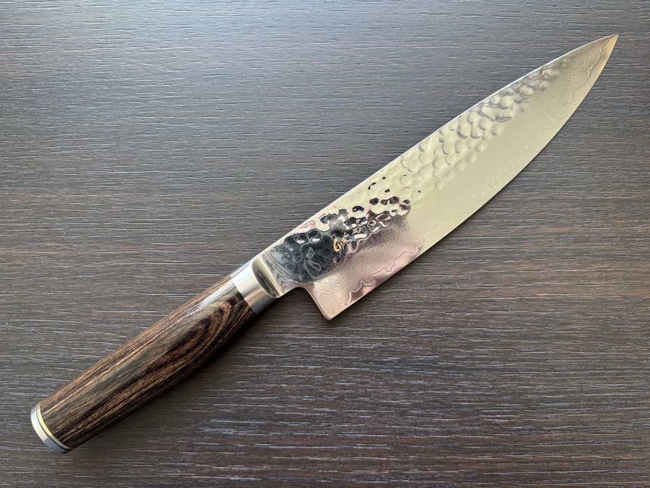 Японський професійний кухонний шеф-ніж Shun Premier
