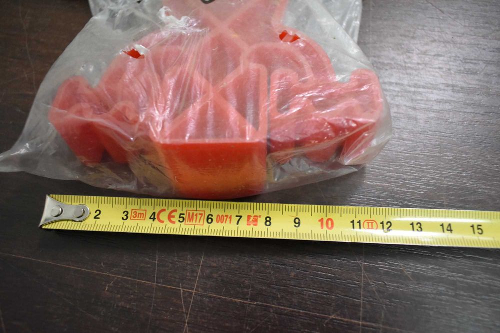 Zestaw 2 x klin do drzwi strongman czerwony