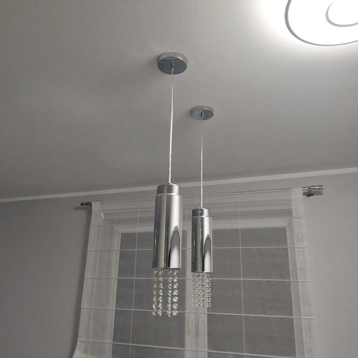 Lampy wiszące do salonu, jadalni