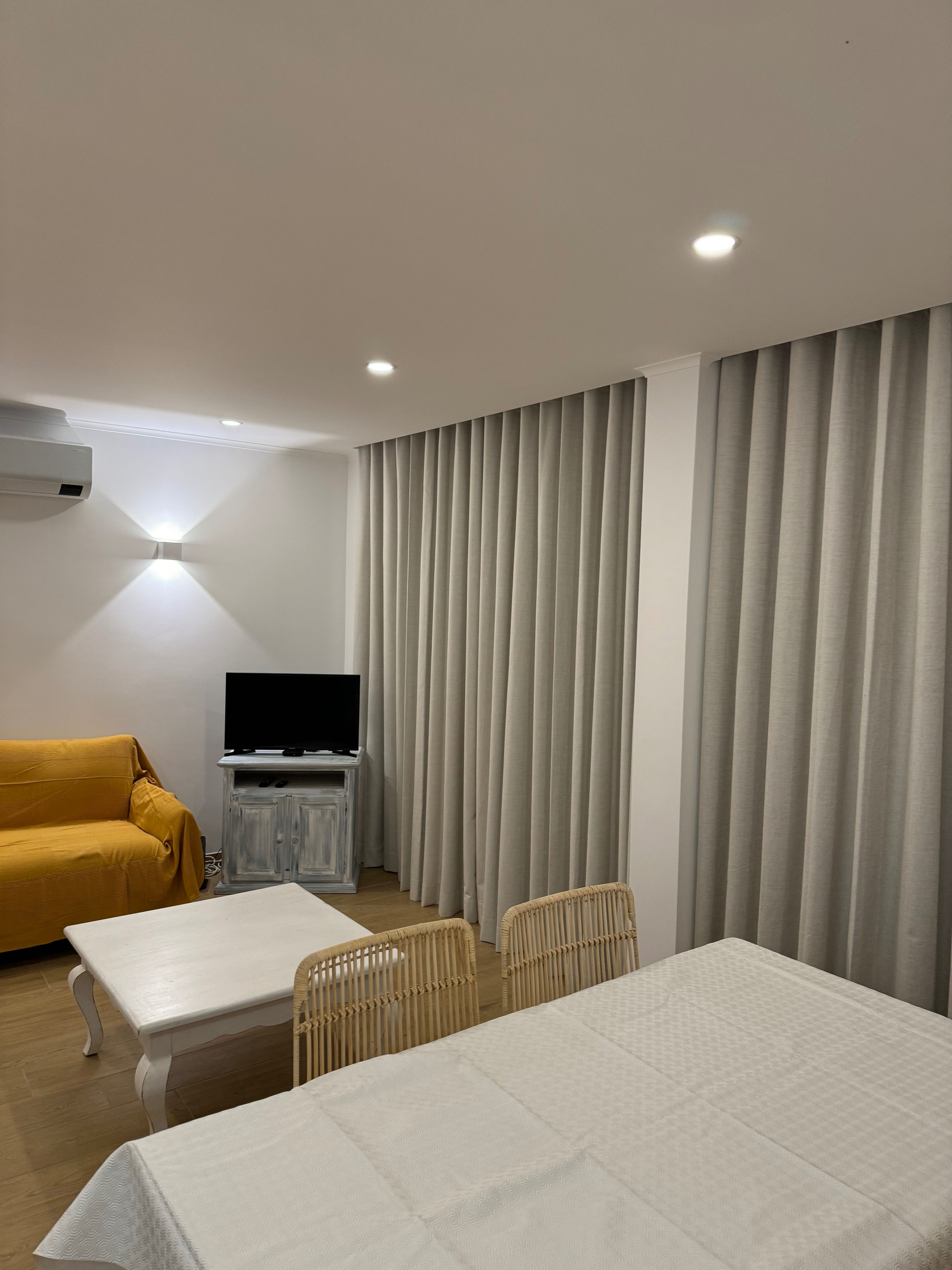 Setembro Apartamento T2 com Piscina Iberlagos Disponível Lagos