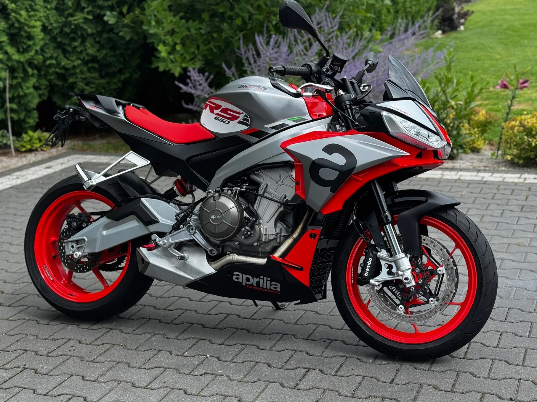 Aprilia RS Aprilia RS 660 Tuono Pełna moc 95 koni Sprowadzony