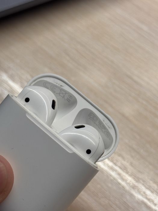 Продам Airpods gen 2 Оригінал