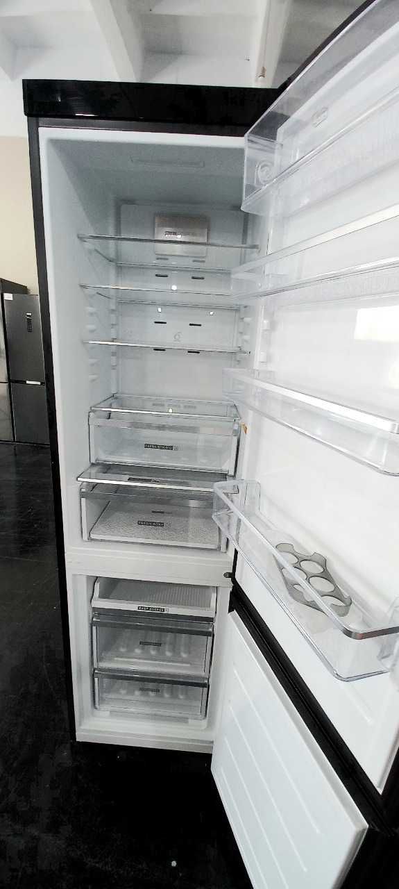 Холодильник WHIRLPOOL W9 931D KS з No Frost інверторний A+++