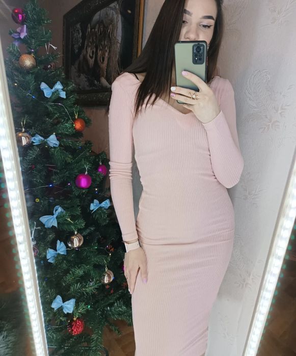 Красиве плаття в рубчик