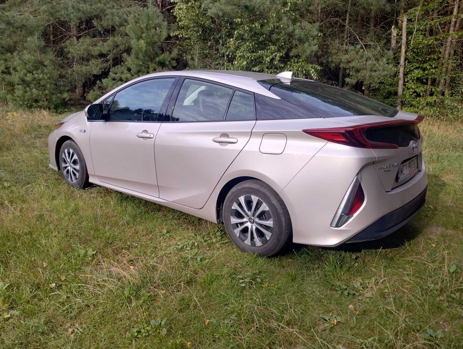 Toyota Prius  Plug-in Hybryda