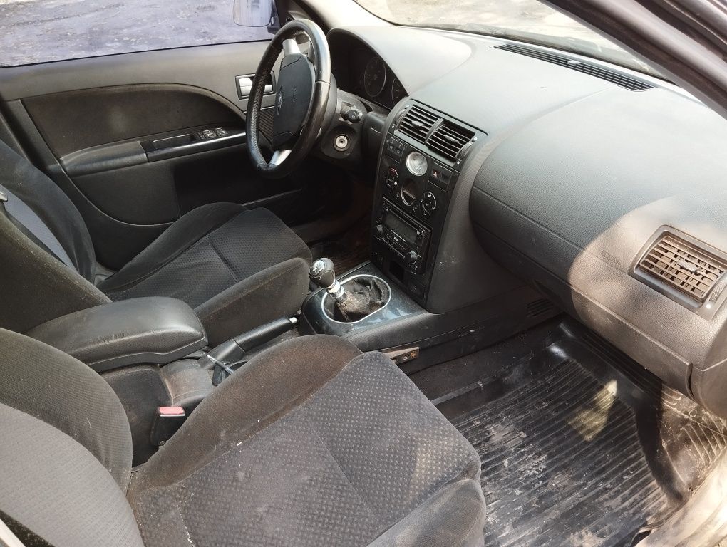 Продам Ford Mondeo 3 2006 года выпуска двигатель 2.0