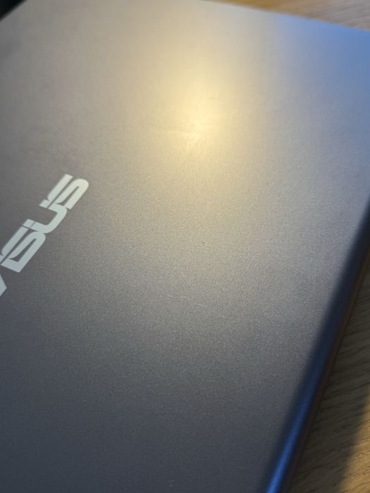 Laptop asus model X151E