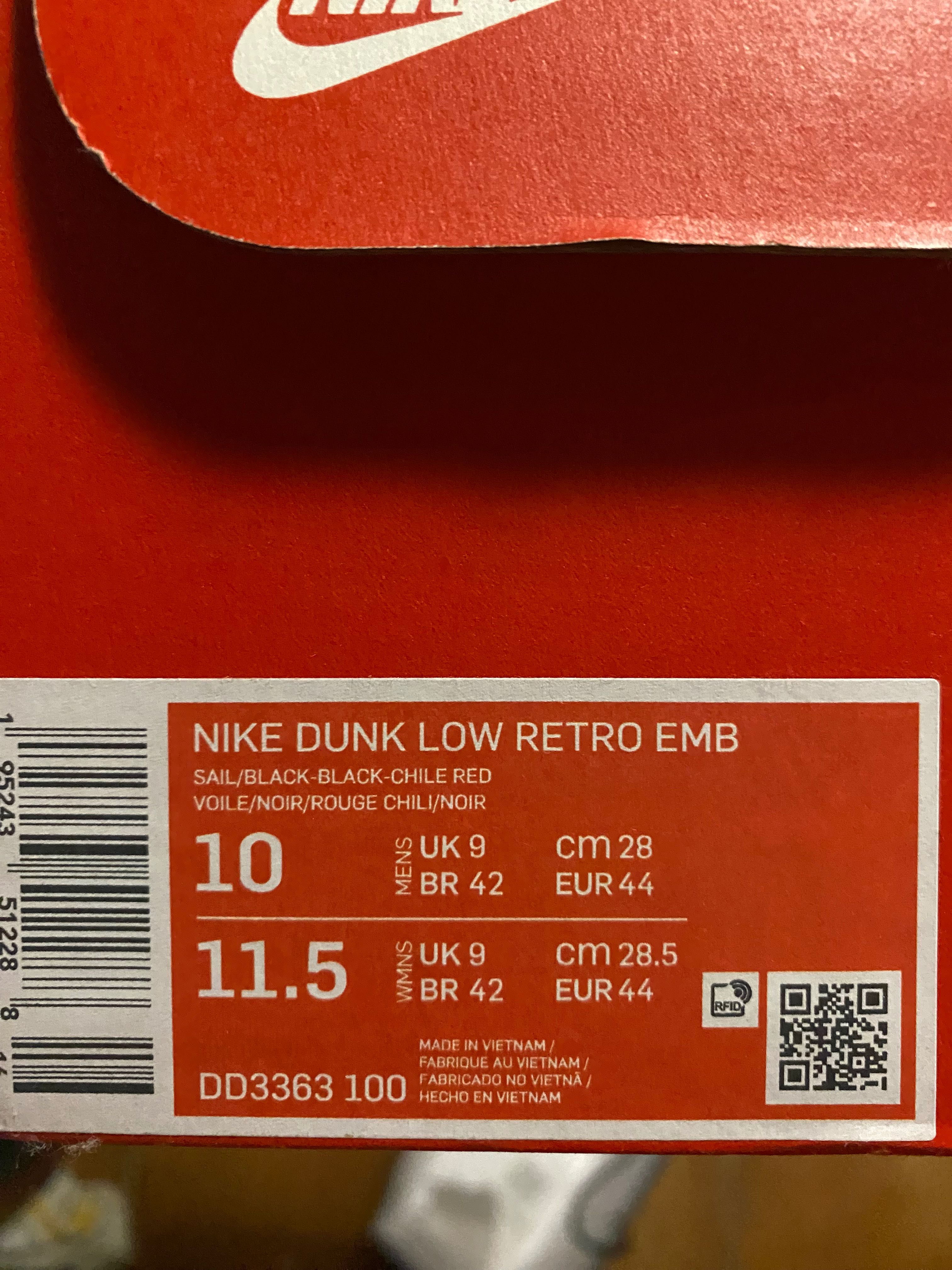 Nike dunk low “ NBA 75th Anniversary - Chicago Bulls”