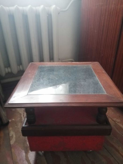 Столик журнальний