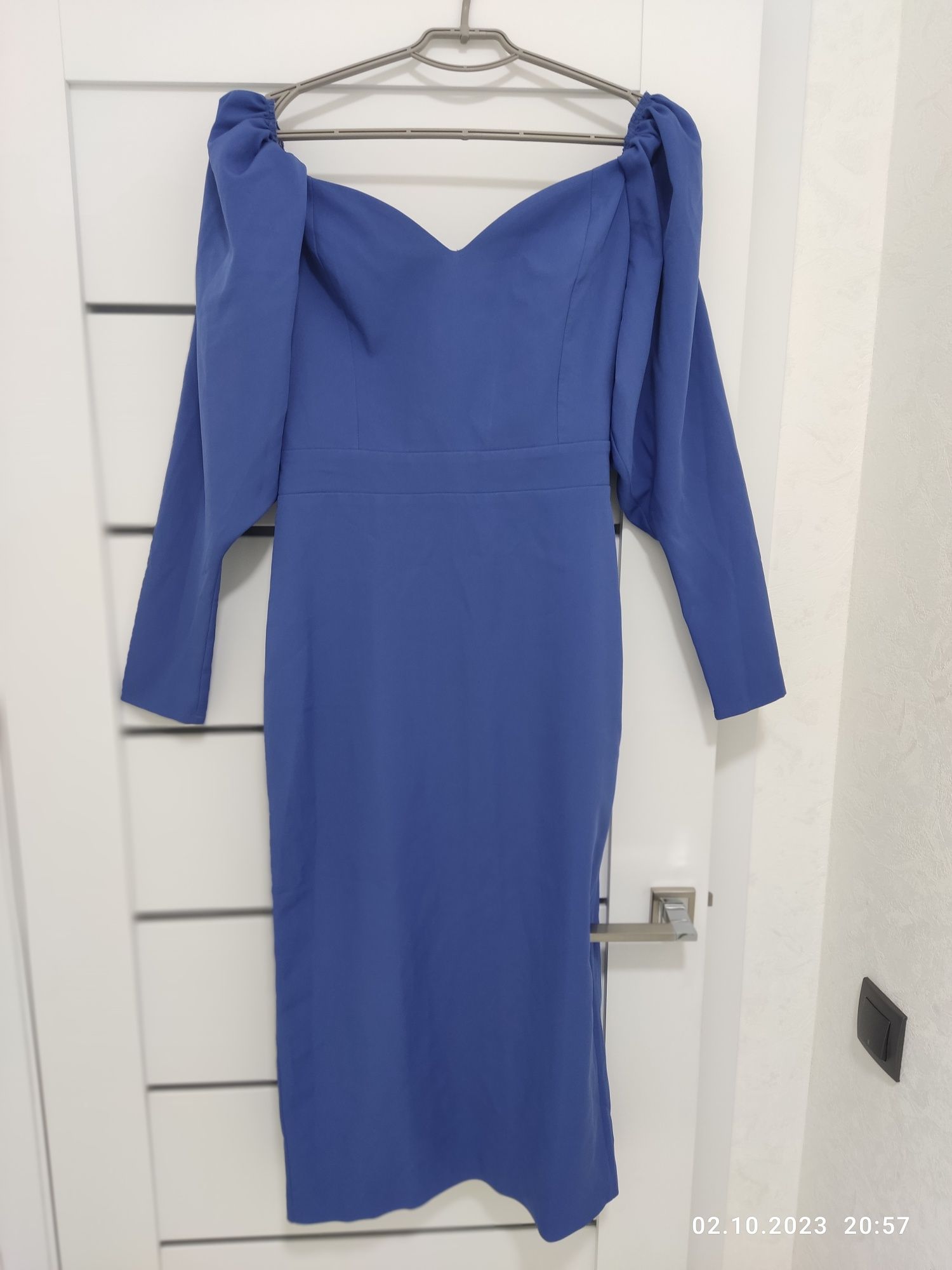 Плаття Lipinskaya brand синього кольору розмір L