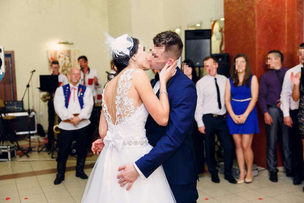 Sliczna suknia ślubna