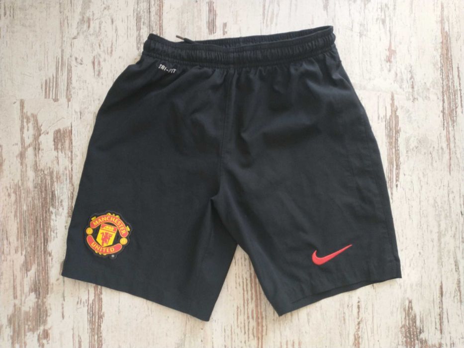 Manchester United Nike spodenki 137 - 147 cm