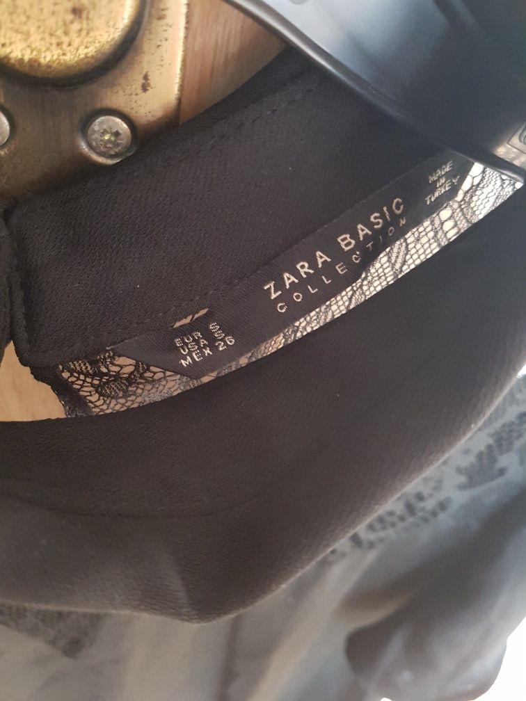 Czarna sukienka Zara