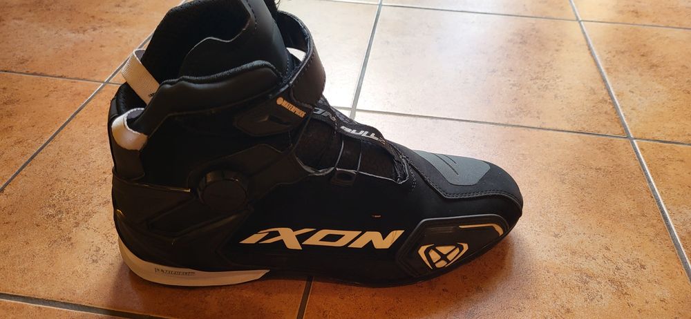 Buty motocyklowe IXON Bull 2 WP