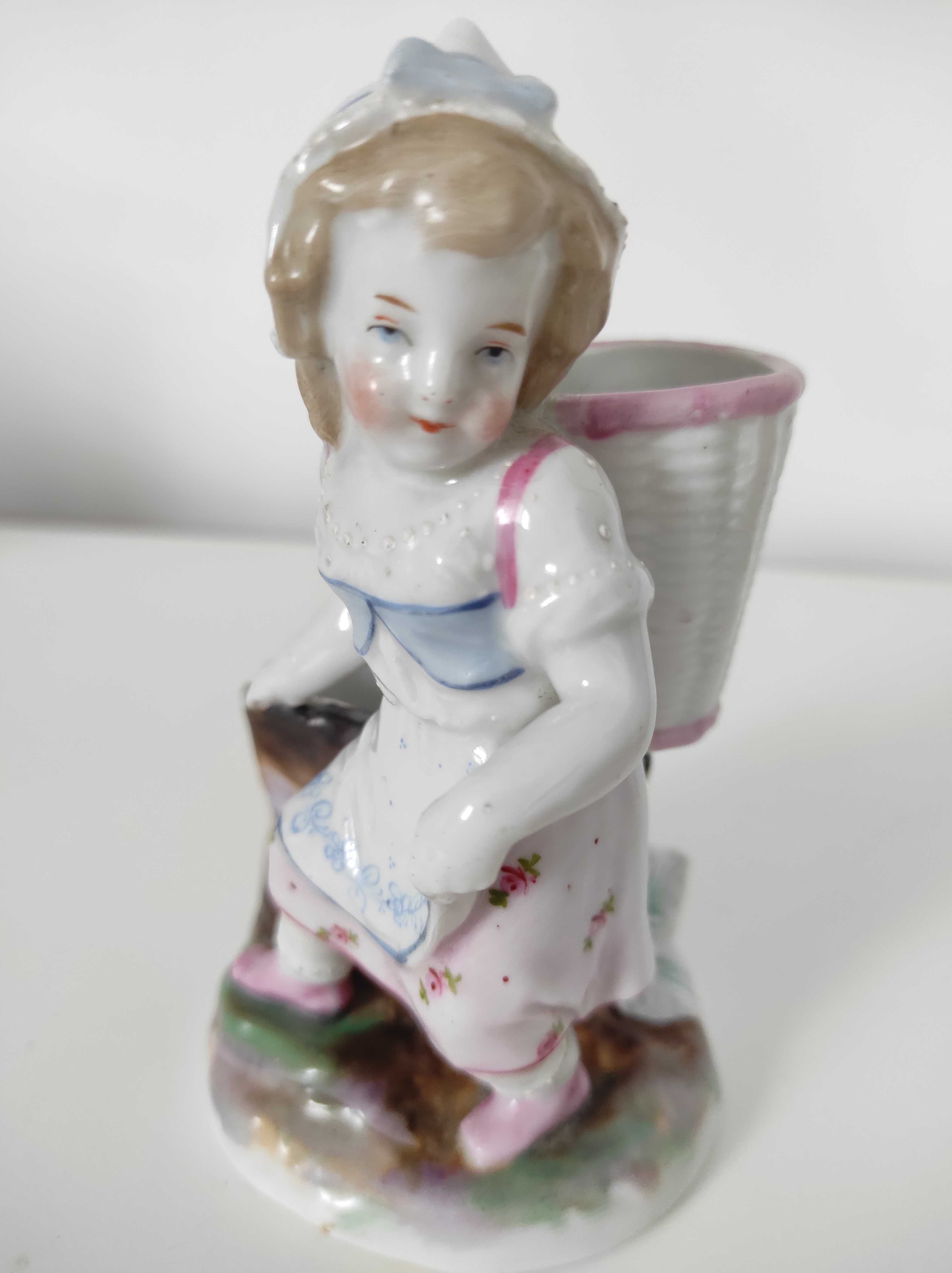 porcelanowa statuetka Młoda dziewczyna Pyrogen Matchbox