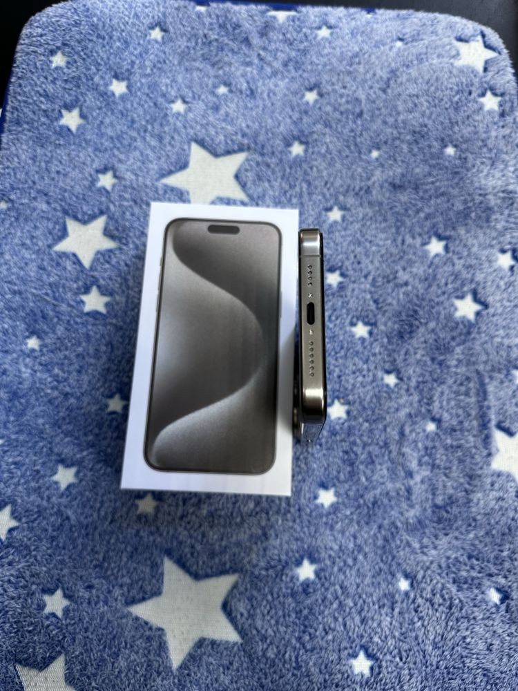 Продам Iphone 15 pro max Natural/512GB