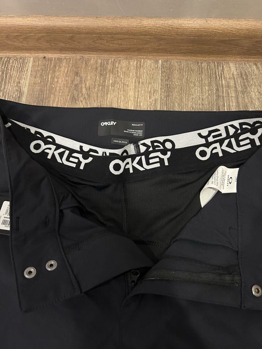 Велосипедные шорты OAKLEY