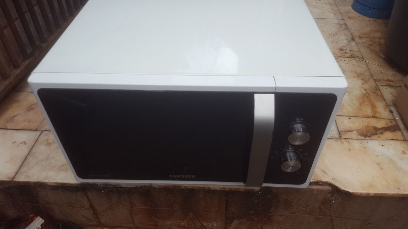 Micro-ondas da Samsung como novo