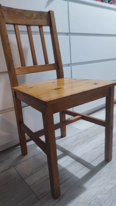 Krzesła  drewniane 4szt