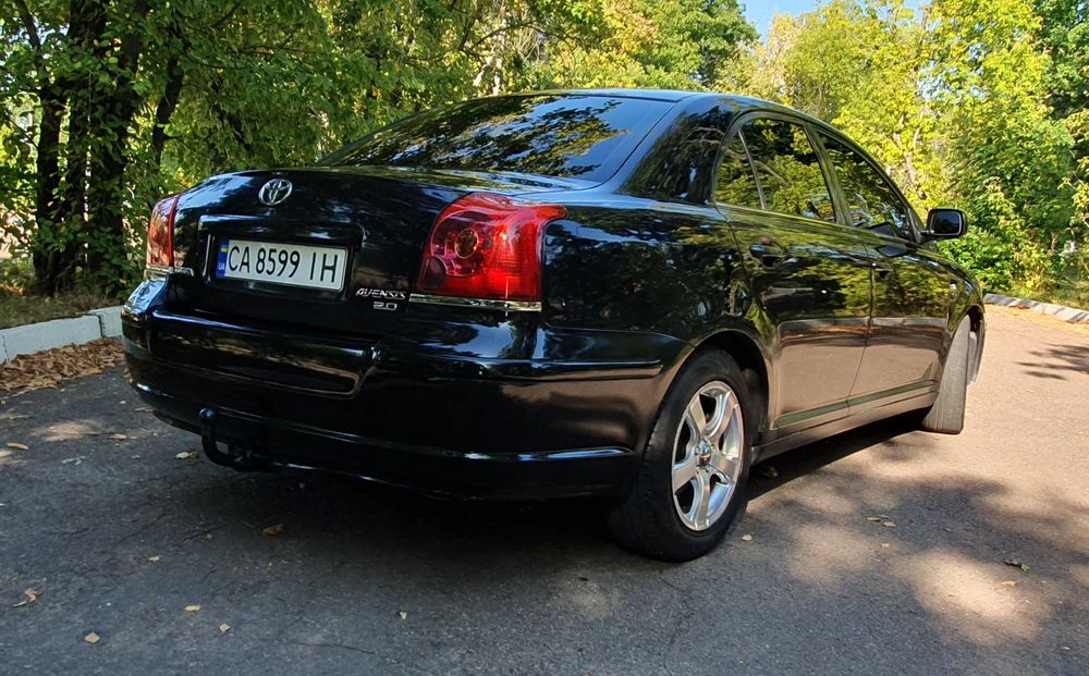 Тойота Авенсіс 2.0 D4D