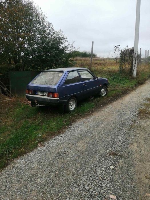 Заз таврия 1102.