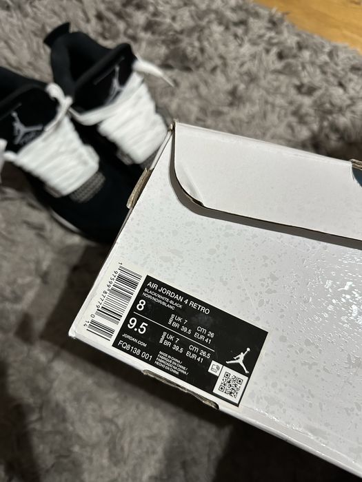 Air Jordan 4 “White Thunder”