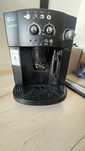 ekspres do kawy DeLonghi Magnifica