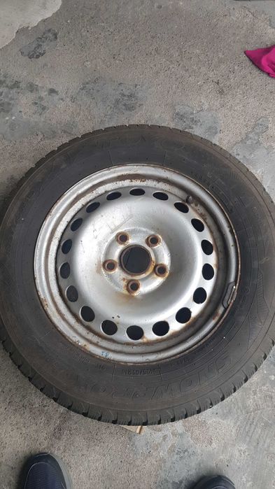 Kompletne koła z oponami zimowymi 195/65R15 5x112 ET45