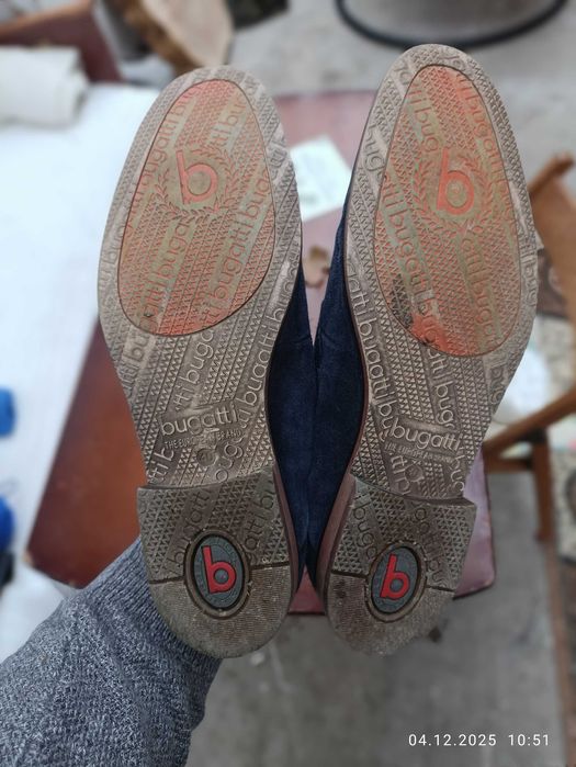 Чоловічі туфлі bugatti