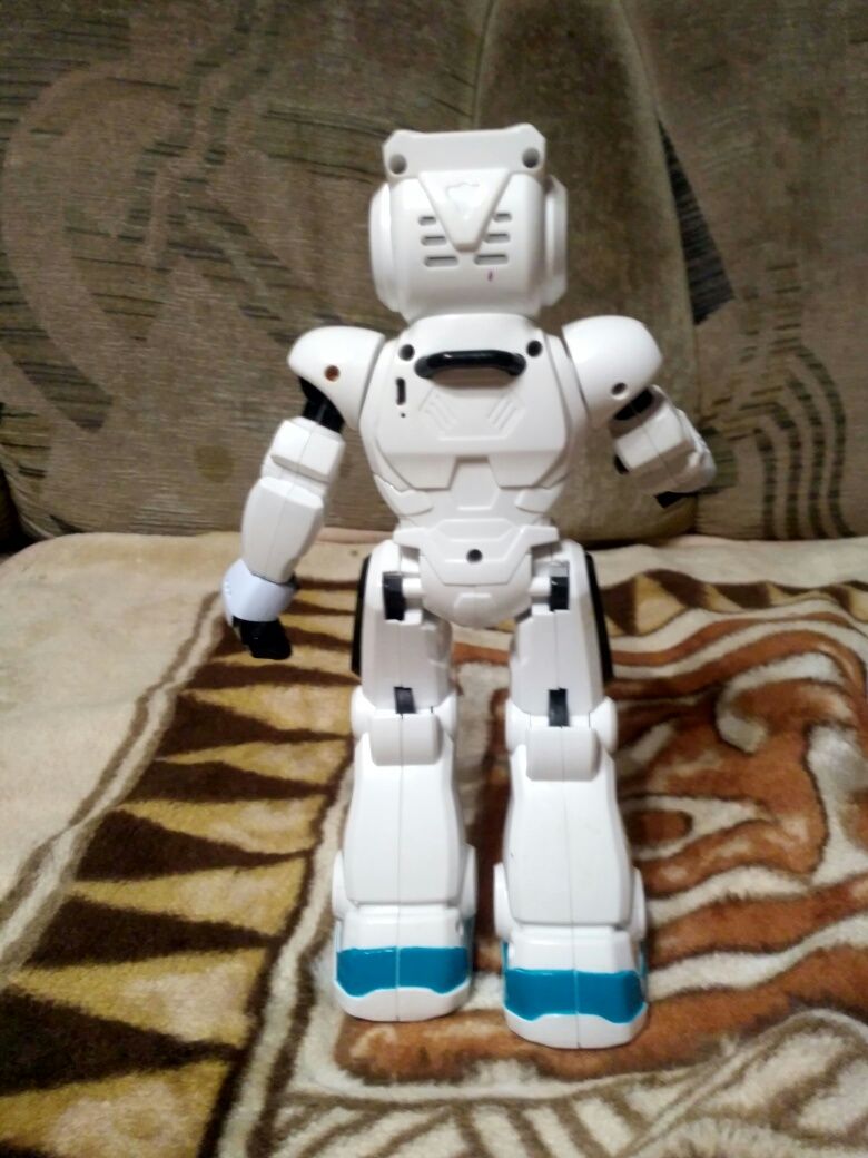 Интерактивный Робот Робби Xtrem Bots
