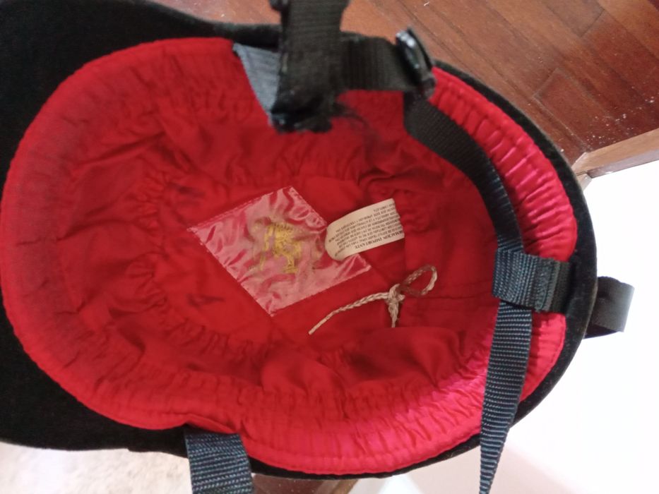 Capacete de equitação vintage.
