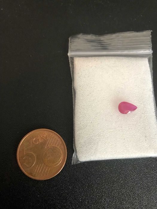 Pedra Preciosa: Rubi Natural 0.94ct