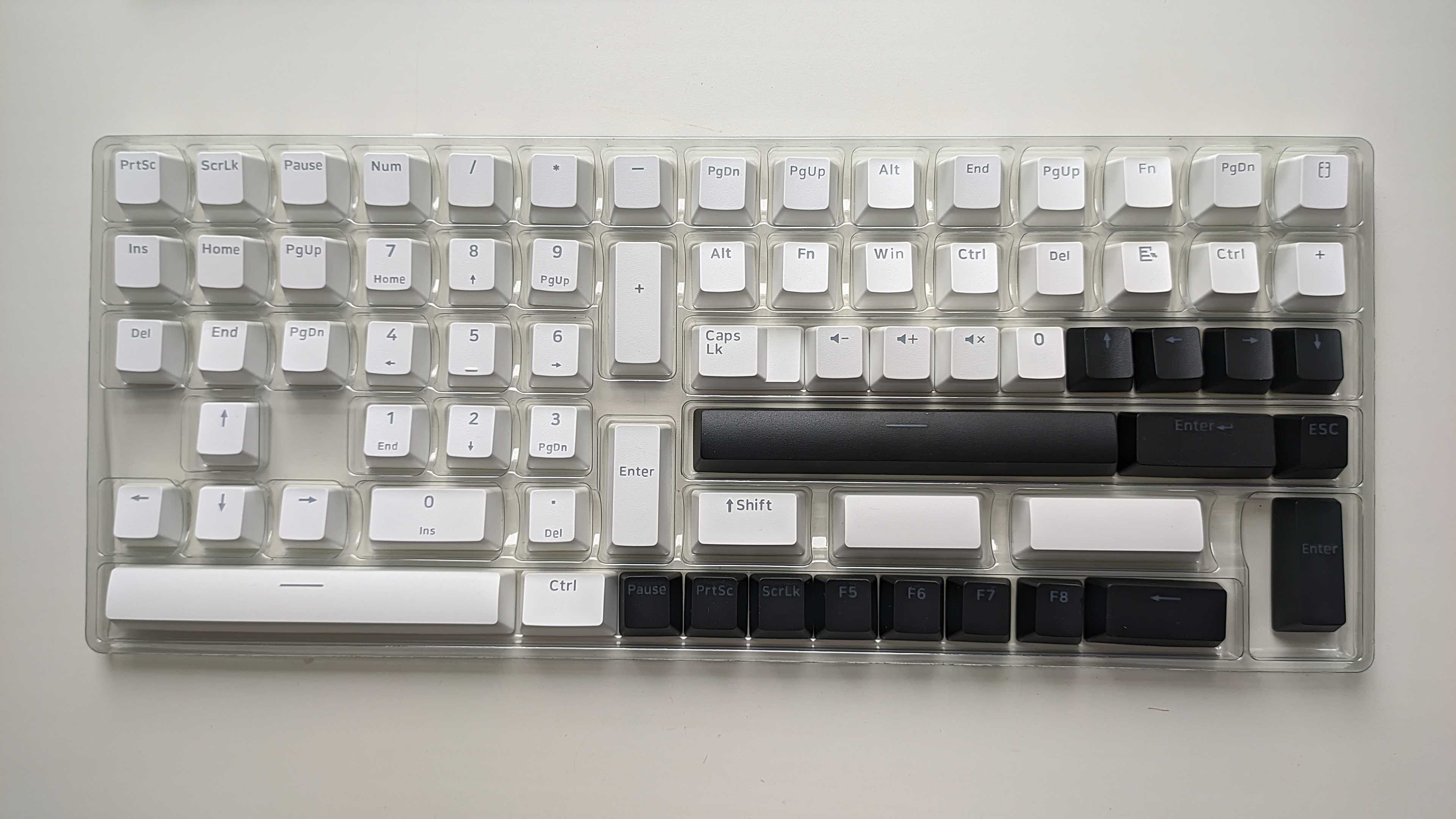 Кейкапи для клавіатури XVX Womier OEM Білі+чорні  147шт. просвічуються