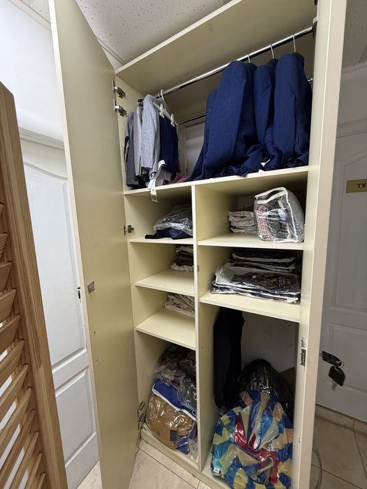 Тумба острівець для одягу