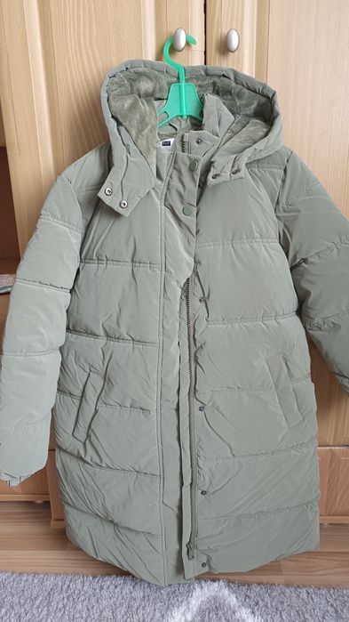 Продам куртку зимню