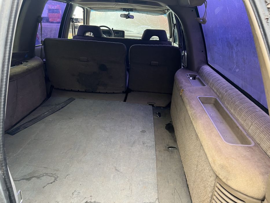 Chevrolet Suburban 1992 рік