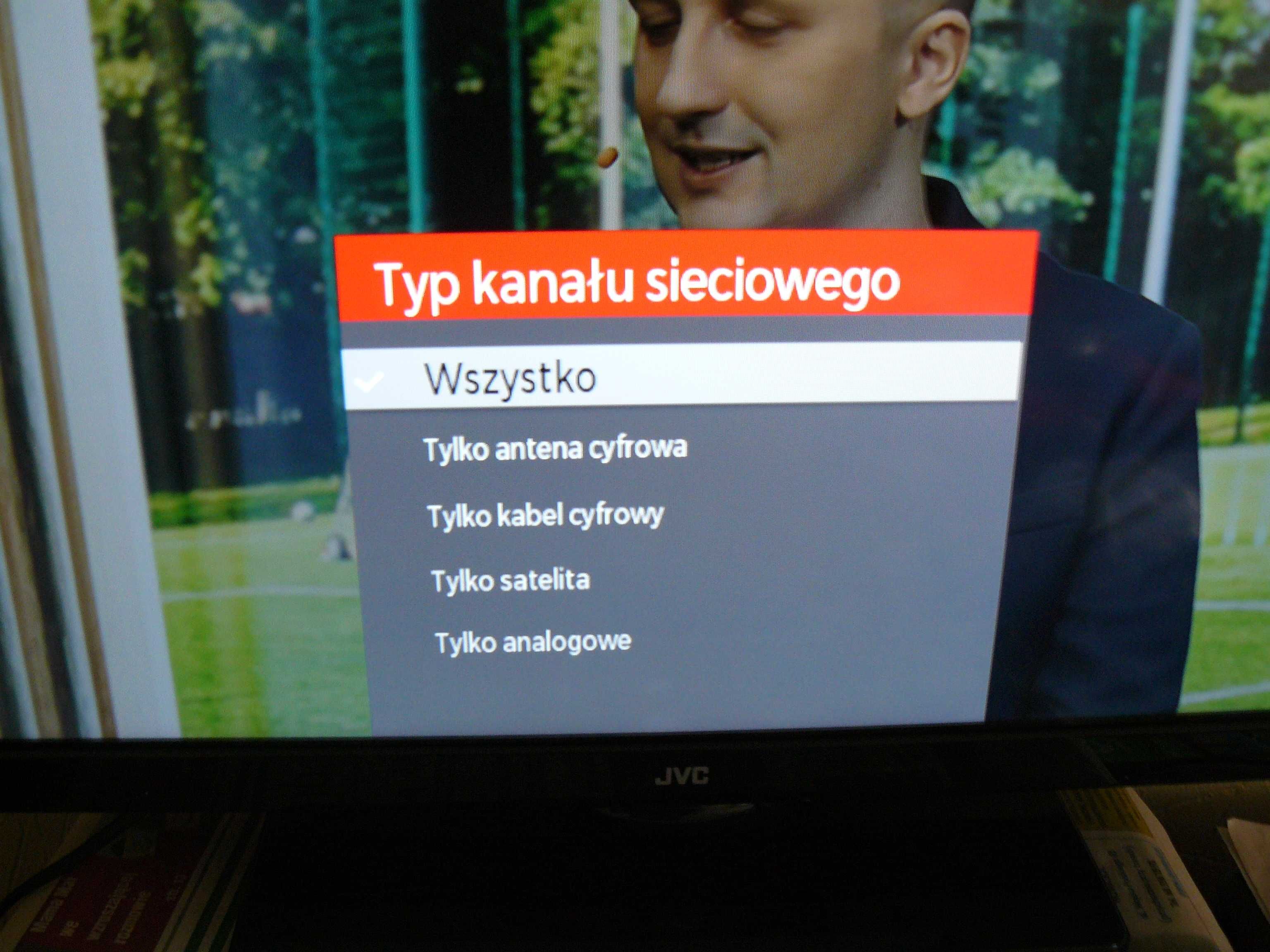 Telewizor JVC 24 cale z pilotem nowy system Hevc 2 i Tv satelitarna