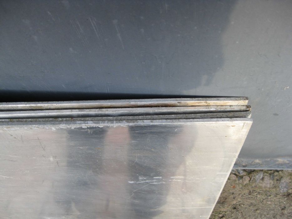 Листы алюминиевые , гладкие , 1150*750*5,5 мм.