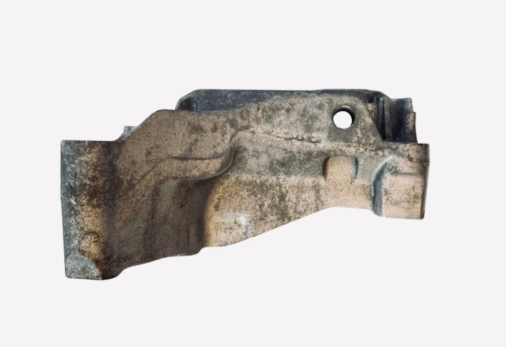 Кронштейн подушки двигуна правий Nissan Qashqai J10 1.6 16V HR16…