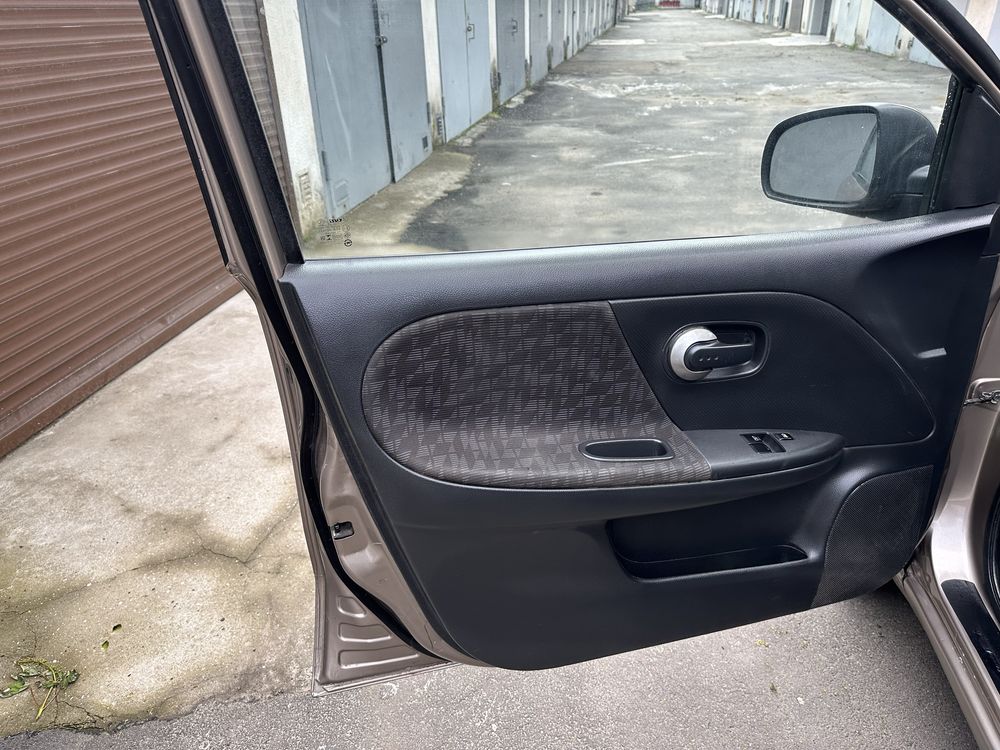 Nissan Note ideal stan