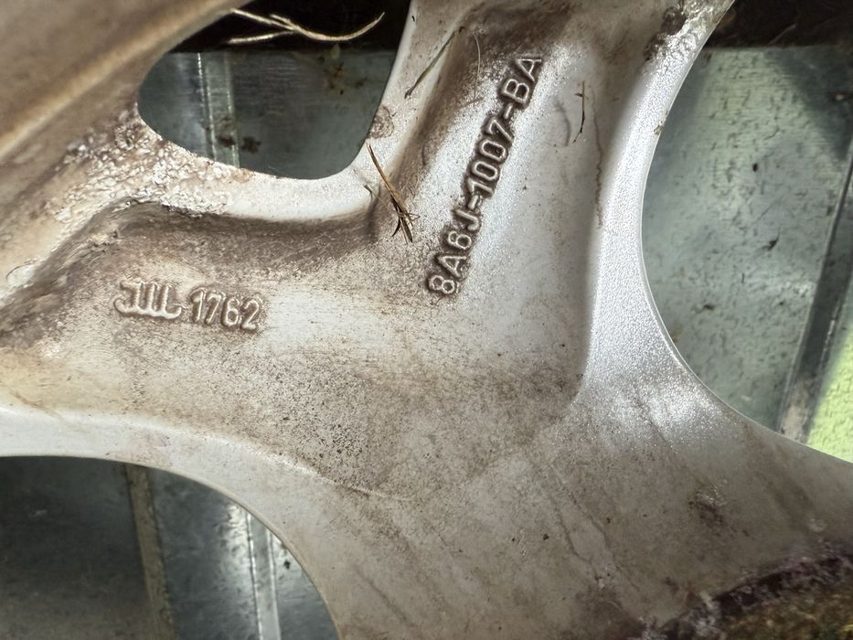 Alufelgi Ford 15” wraz z kompletem opon letnich i zimowych